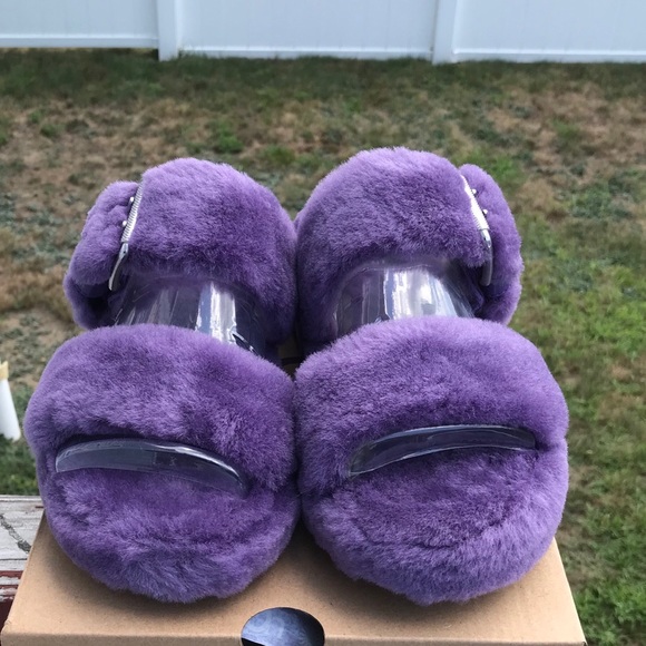 UGG Fuzz Yeah Slippers - Picture 11 of 11